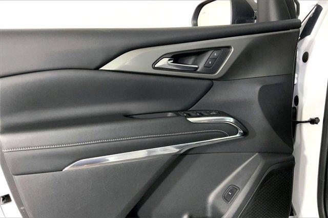 2024 Chevrolet Traverse Vehicle Photo in KANSAS CITY, MO 64114-4502