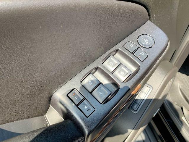 2019 Chevrolet Tahoe Vehicle Photo in MOON TOWNSHIP, PA 15108-2571