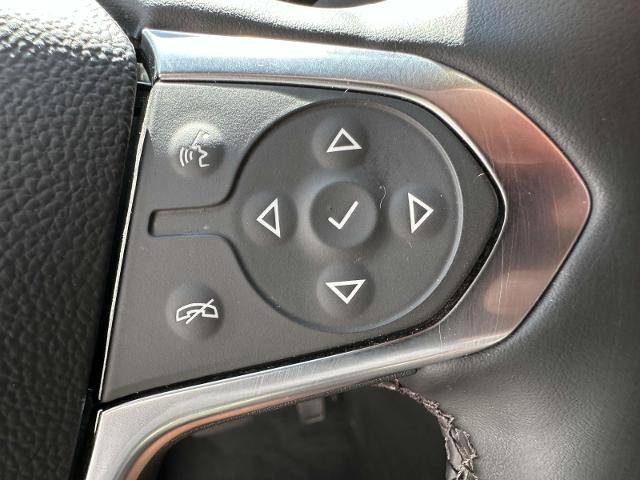 2023 Chevrolet Traverse Vehicle Photo in Roslyn, NY 11576