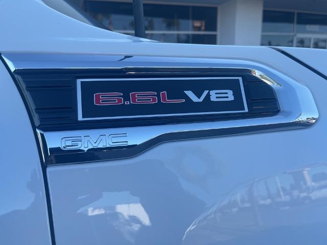 2022 GMC Sierra 2500 HD Vehicle Photo in VENTURA, CA 93003-8585