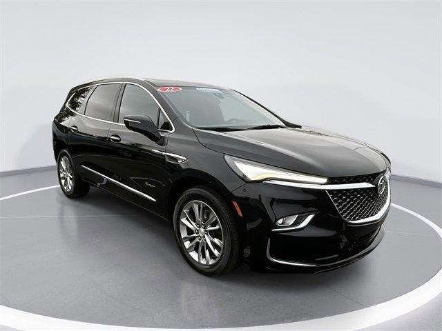 2022 Buick Enclave Vehicle Photo in BOWLING GREEN, KY 42104-4102