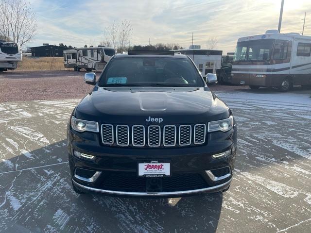 Used 2019 Jeep Grand Cherokee Summit with VIN 1C4RJFJG4KC552458 for sale in Lennox, SD