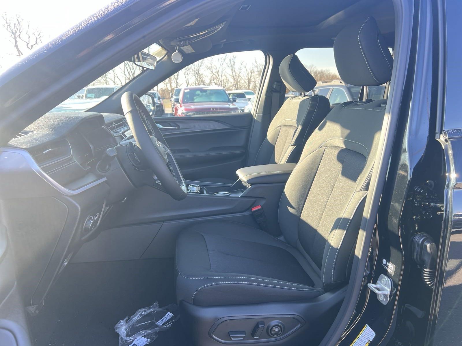 2025 Jeep Grand Cherokee Vehicle Photo in Mechanicsburg, PA 17050-1707