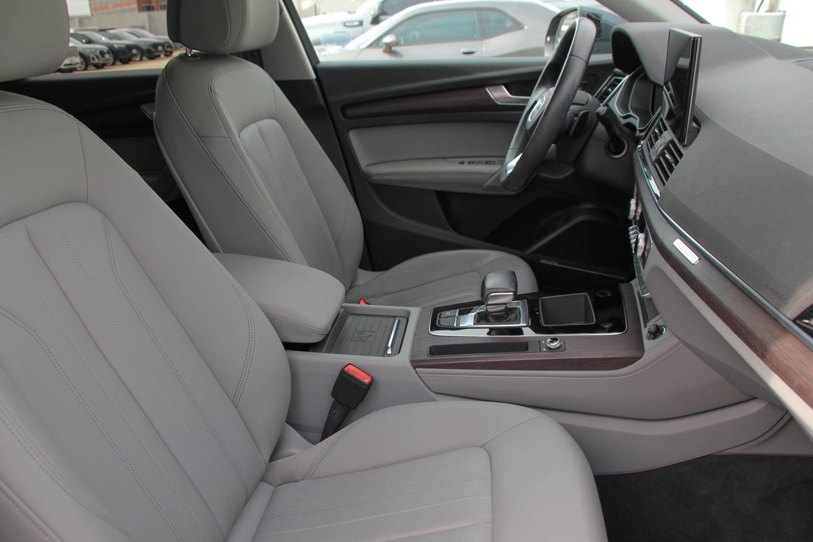 2021 Audi Q5 Vehicle Photo in SUGAR LAND, TX 77478