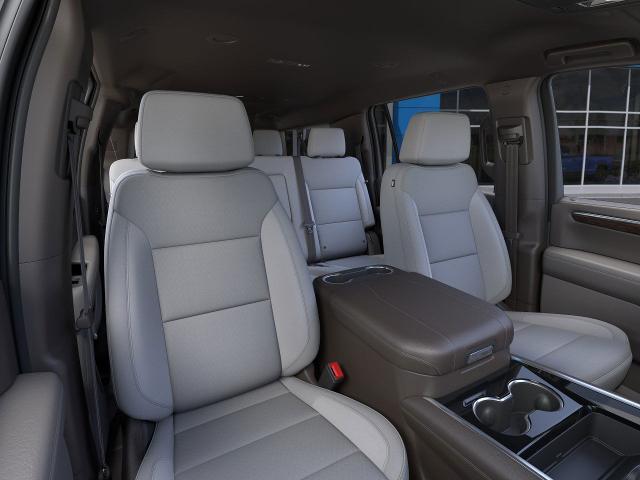 2025 Chevrolet Suburban Vehicle Photo in PEMBROKE PINES, FL 33024-6534