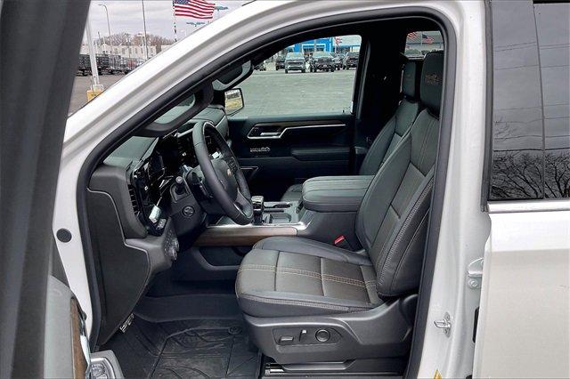 2025 Chevrolet Silverado 1500 Vehicle Photo in INDEPENDENCE, MO 64055-1314