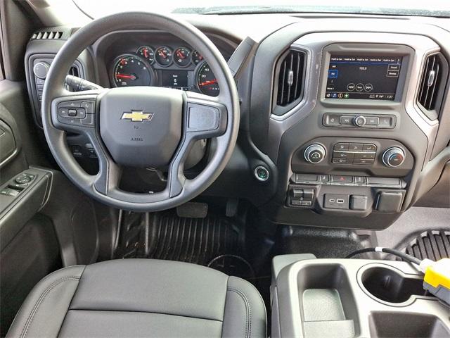 2024 Chevrolet Silverado 3500 HD Chassis Cab Vehicle Photo in BERLIN, MD 21811-1121