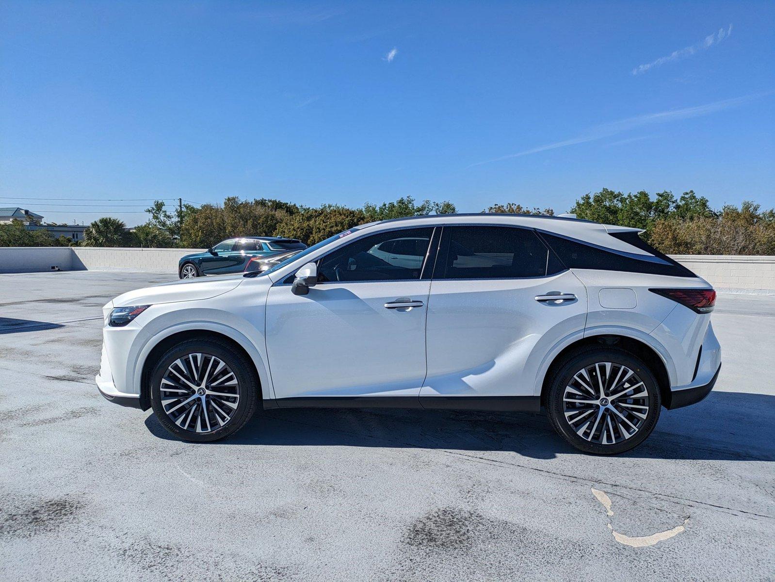 2023 Lexus RX Vehicle Photo in WEST PALM BEACH, FL 33407-3296