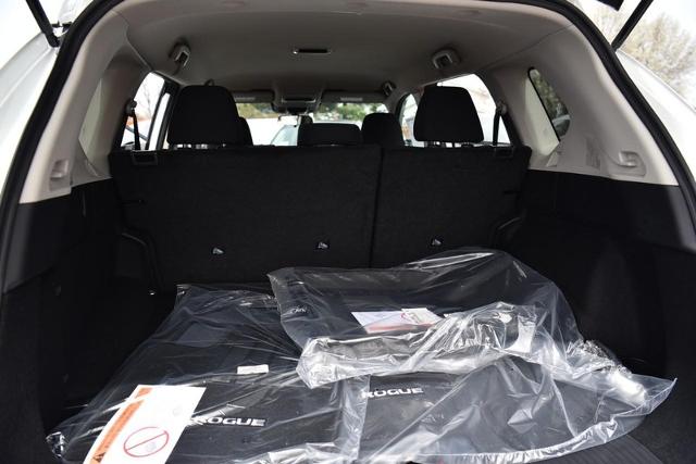 2025 Nissan Rogue Vehicle Photo in Ballwin, MO 63011