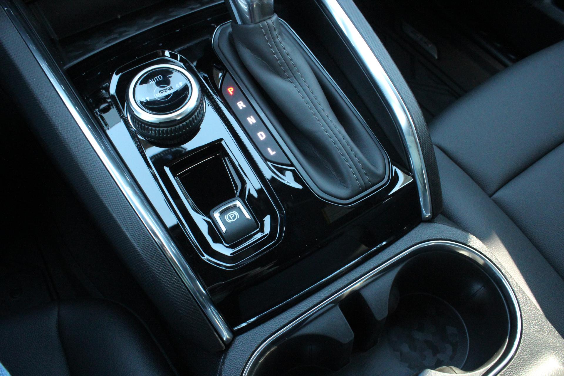 2025 GMC Canyon Vehicle Photo in AURORA, CO 80012-4011