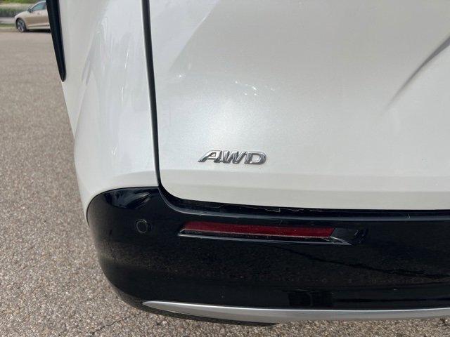 2022 Toyota Sienna Vehicle Photo in MILFORD, OH 45150-1684