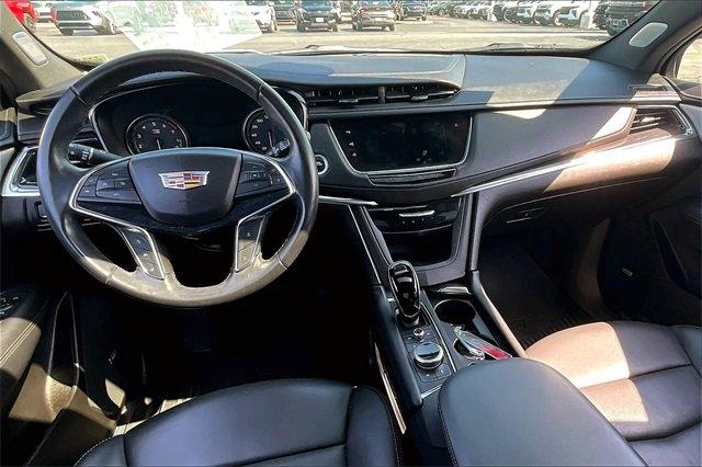 2021 Cadillac XT5 Vehicle Photo in TOPEKA, KS 66609-0000