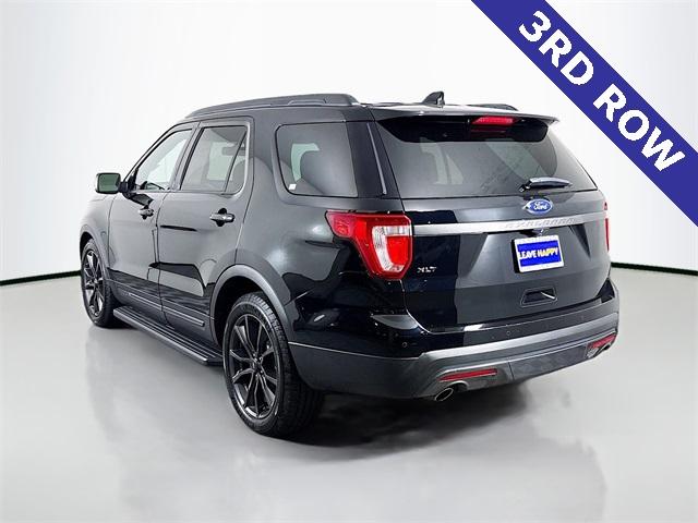 2017 Ford Explorer Vehicle Photo in Puyallup, WA 98371