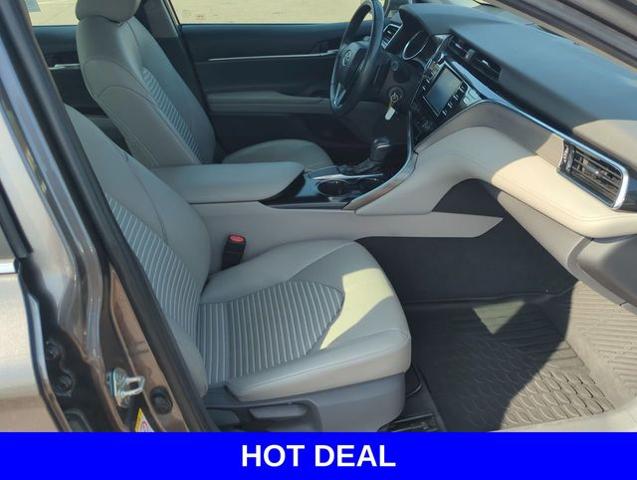 2018 Toyota Camry Vehicle Photo in Merrillville, IN 46410