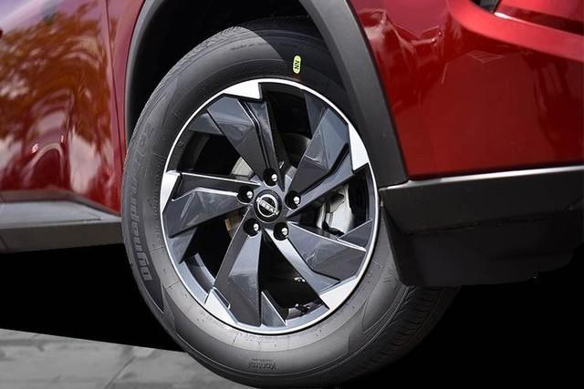 2025 Nissan Rogue Vehicle Photo in Ballwin, MO 63011
