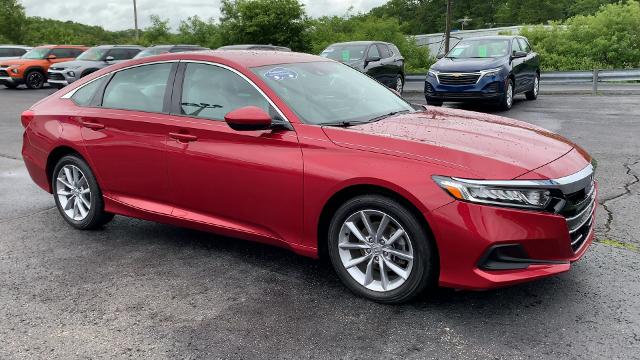 2021 Honda Accord Sedan Vehicle Photo in MOON TOWNSHIP, PA 15108-2571