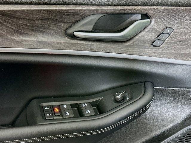 2024 Jeep Grand Cherokee L Vehicle Photo in Doylsetown, PA 18901