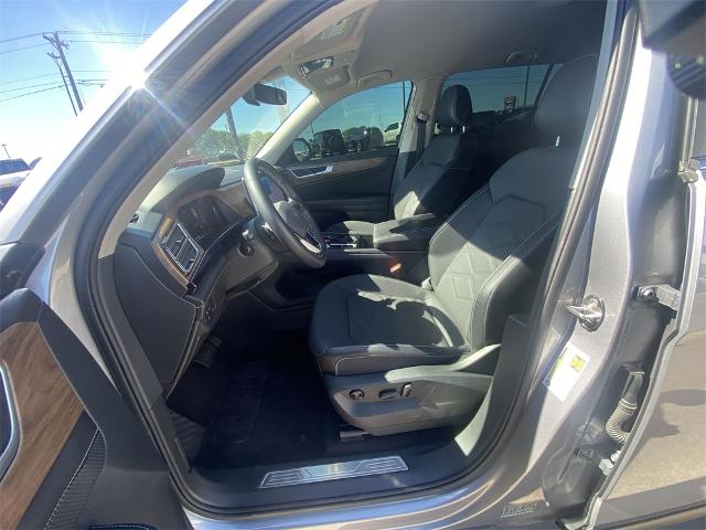 2024 Volkswagen Atlas Vehicle Photo in Greenville, TX 75402