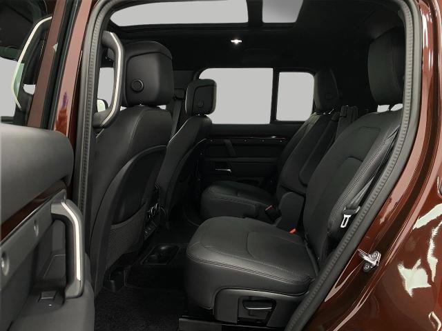 2025 Defender Vehicle Photo in Appleton, WI 54913