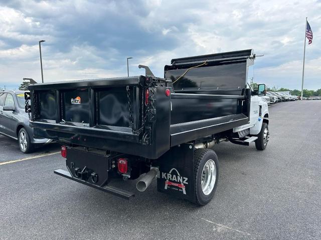 2024 Chevrolet Silverado 5500 HD Vehicle Photo in COLUMBIA, MO 65203-3903
