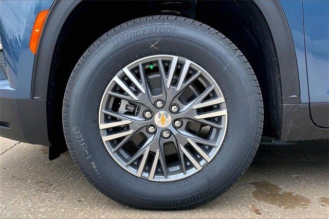 2025 Chevrolet Traverse Vehicle Photo in KANSAS CITY, MO 64114-4502