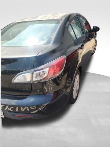 2011 Mazda Mazda3 Vehicle Photo in Fishers, IN 46038