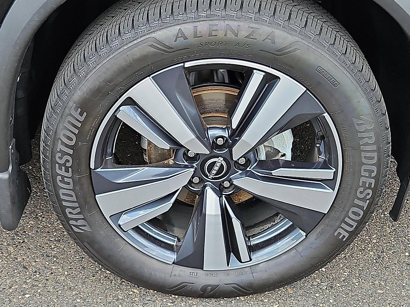 2024 Nissan Rogue Vehicle Photo in Jenkintown, PA 19046