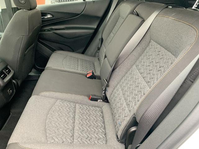 2022 Chevrolet Equinox Vehicle Photo in MOON TOWNSHIP, PA 15108-2571