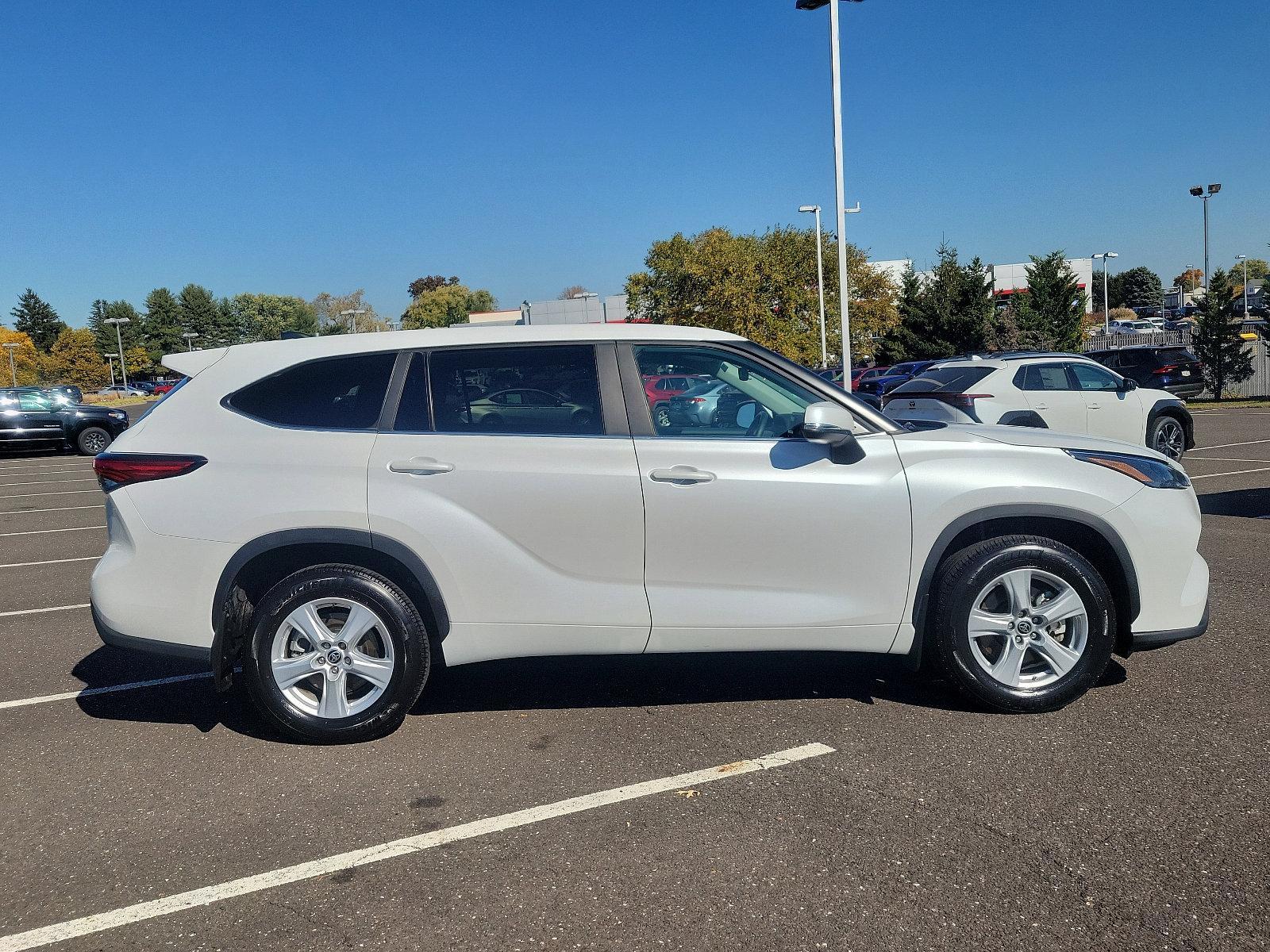 2023 Toyota Highlander Vehicle Photo in Trevose, PA 19053