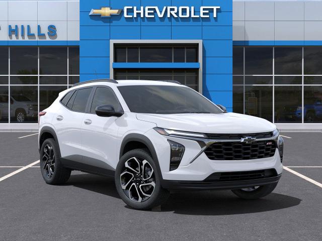 2025 Chevrolet Trax Vehicle Photo in Roslyn, NY 11576