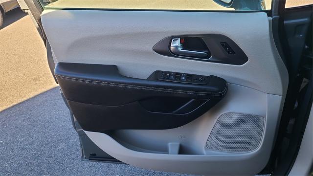 2022 Chrysler Pacifica Vehicle Photo in FLAGSTAFF, AZ 86001-6214