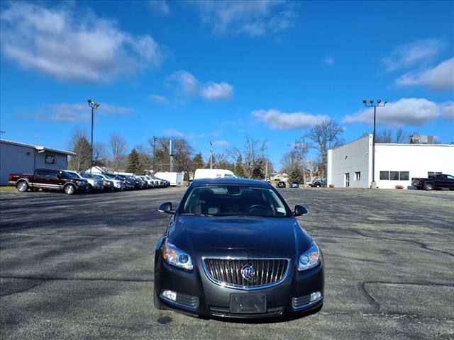 Used 2013 Buick Regal Premium 3 with VIN 2G4GU5GV7D9138806 for sale in Freeport, IL