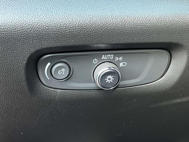 2022 Chevrolet Traverse Vehicle Photo in Roslyn, NY 11576