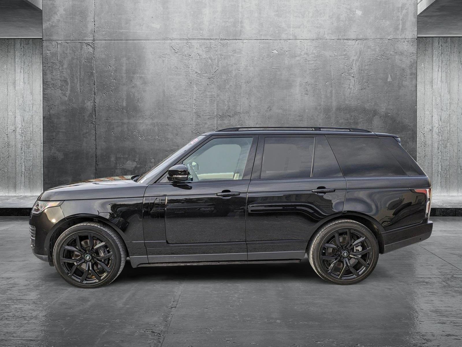 2022 Land Rover Range Rover Vehicle Photo in Bethesda, MD 20852