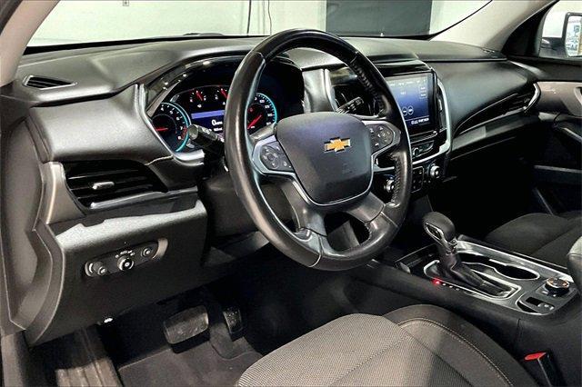 2021 Chevrolet Traverse Vehicle Photo in TOPEKA, KS 66609-0000