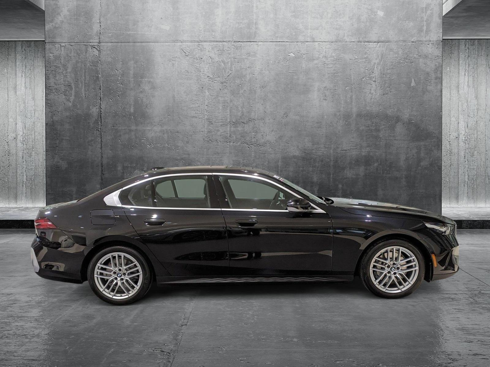 2024 BMW 530i xDrive Vehicle Photo in Rockville, MD 20852