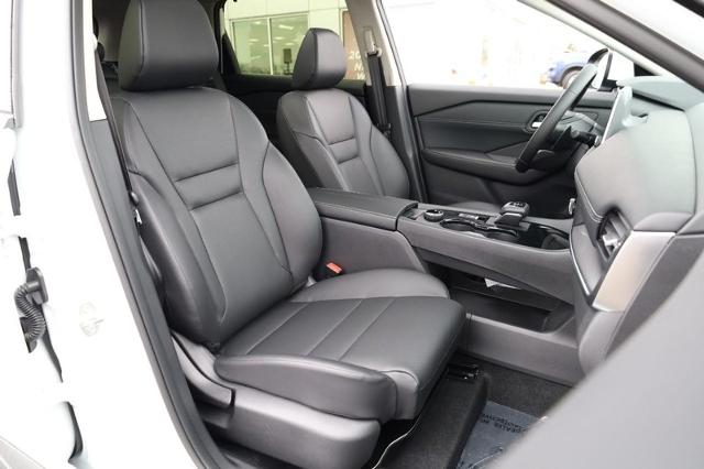2025 Nissan Rogue Vehicle Photo in Ballwin, MO 63011