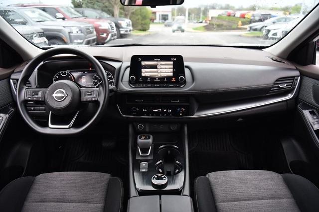 2023 Nissan Rogue Vehicle Photo in Ballwin, MO 63011