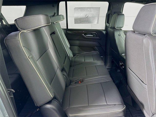 2025 GMC Yukon XL Vehicle Photo in PUYALLUP, WA 98371-4149