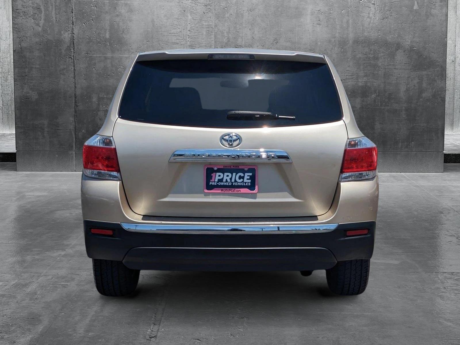 2012 Toyota Highlander Vehicle Photo in Bradenton, FL 34207
