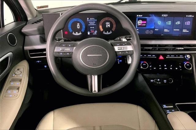 2024 Hyundai SONATA Vehicle Photo in Lees Summit, MO 64086