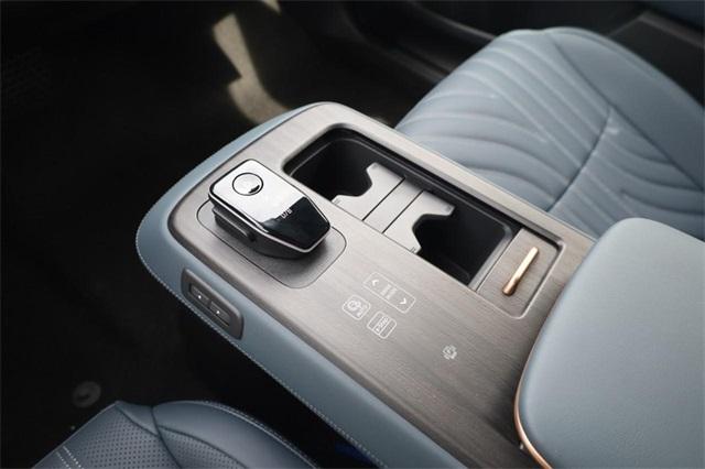 2025 Nissan ARIYA Vehicle Photo in Hazelwood, MO 63042