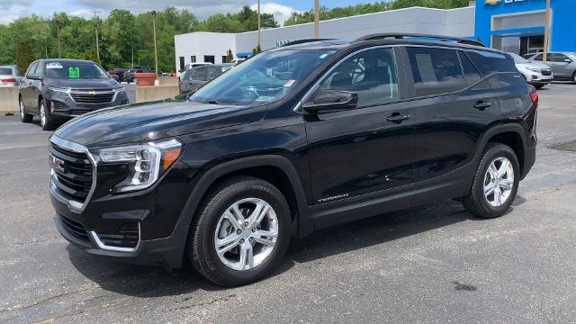 2022 GMC Terrain Vehicle Photo in MOON TOWNSHIP, PA 15108-2571