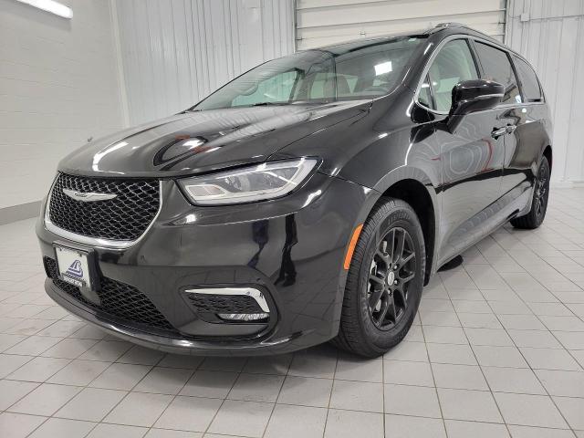 2021 Chrysler Pacifica Vehicle Photo in NEENAH, WI 54956-2243
