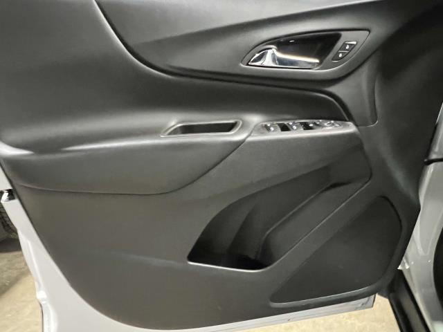 2022 Chevrolet Equinox Vehicle Photo in Roslyn, NY 11576