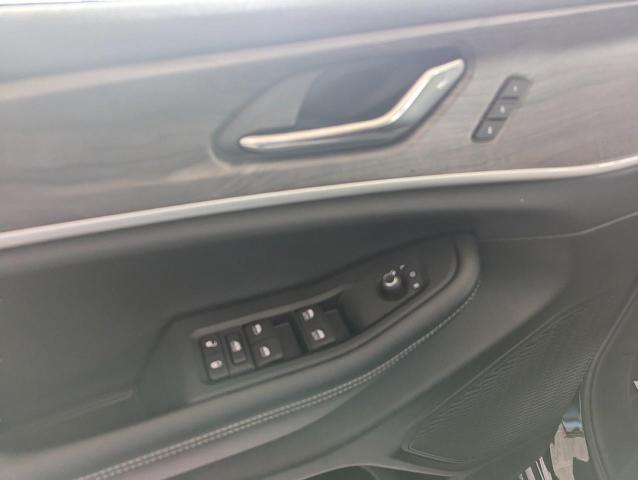 2025 Jeep Grand Cherokee L Vehicle Photo in Oshkosh, WI 54901