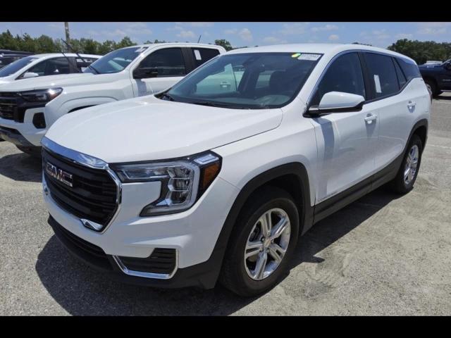 2024 GMC Terrain Vehicle Photo in NEENAH, WI 54956-2243