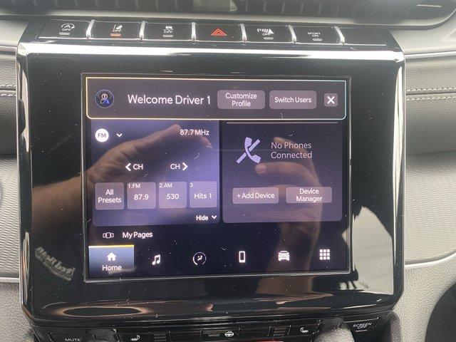 2025 Jeep Grand Cherokee L Vehicle Photo in Doylsetown, PA 18901