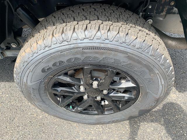 2021 Jeep Gladiator Vehicle Photo in MOON TOWNSHIP, PA 15108-2571