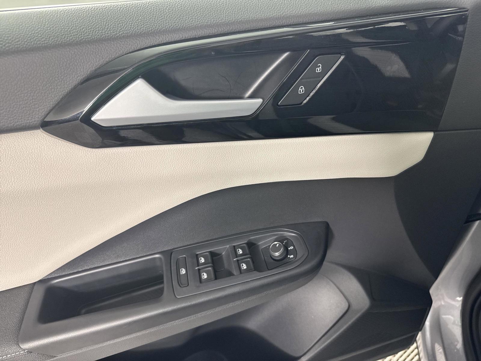 2025 Volkswagen Taos Vehicle Photo in Georgetown, TX 78626